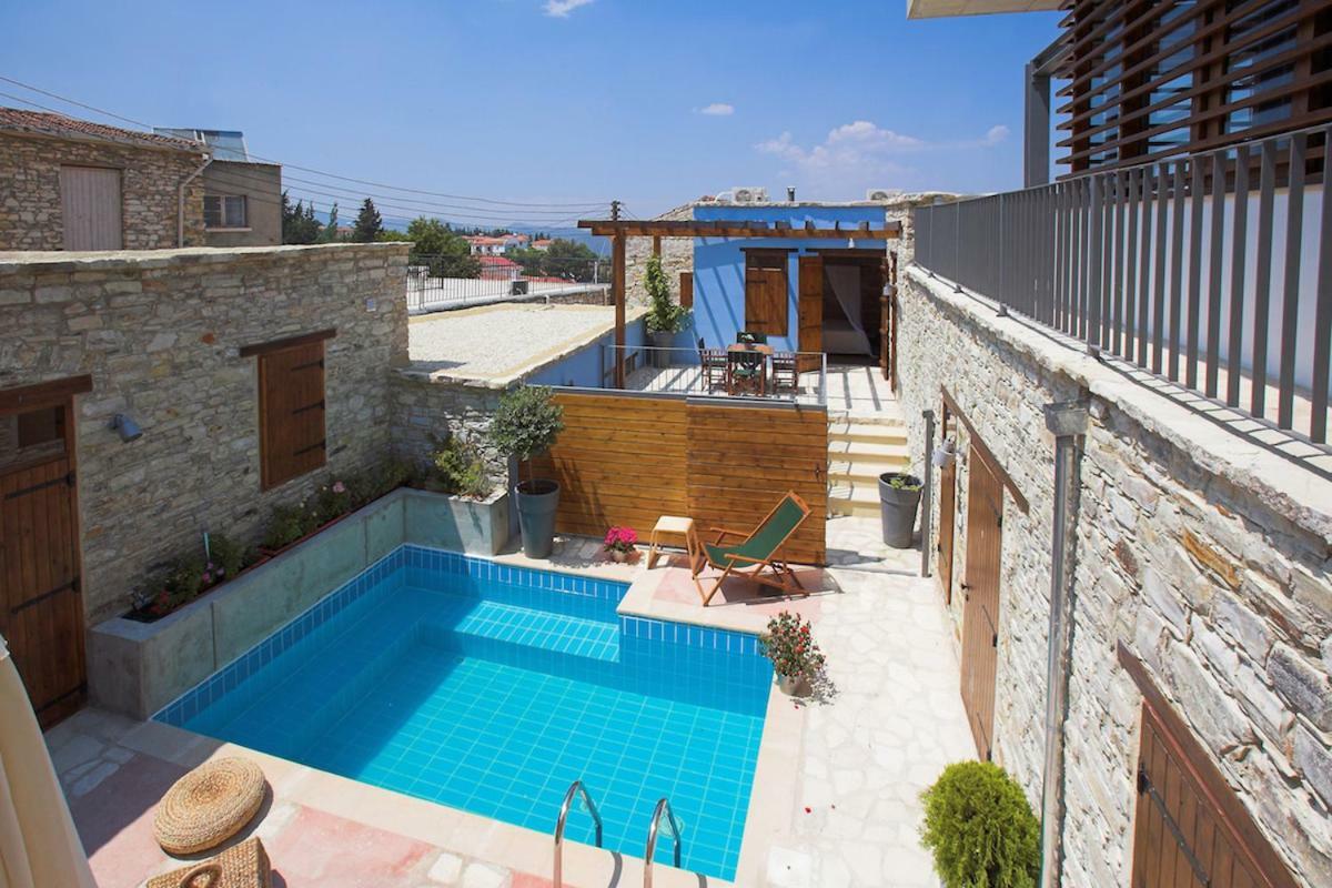 Redblue Door Two Traditional Listed Houses Pano Lefkara Exterior photo